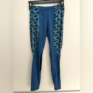 Kerrits youth/kid’s blue knee patch riding tights. Summer equestrian.